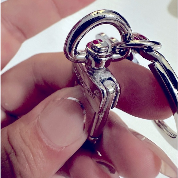 Louis Vuitton Silver Key Ring Porte cles - added dog paw pink and silver - Picture 6 of 12